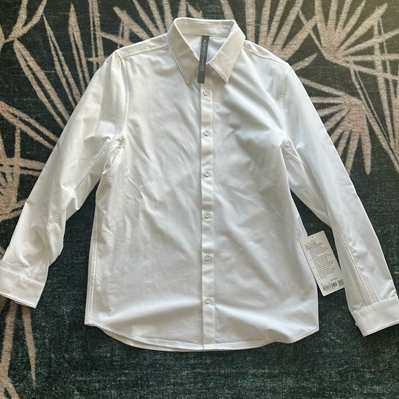 Lululemon Men’s White Button Down - Picture 2 of 4